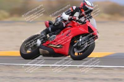 media/Sep-10-2022-SoCal Trackdays (Sat) [[a5bf35bb4a]]/Turn 6 (1140am)/